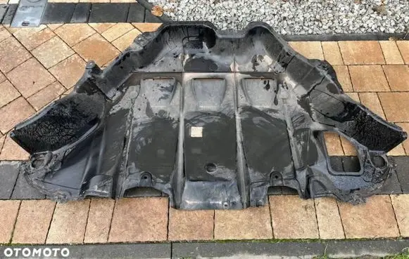 Nissan Leaf II (ZE1) Rear bumper underbody cover/under tray 748A23NL0A