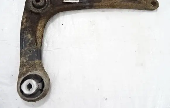 Peugeot Expert Front control arm 9816863580
