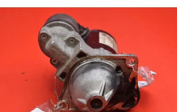 Opel Astra J Starter motor 55578921