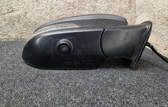 Toyota Hilux VIII Front door electric wing mirror