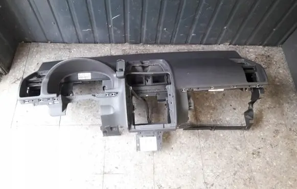 Volkswagen Touran III Dashboard 1753956000