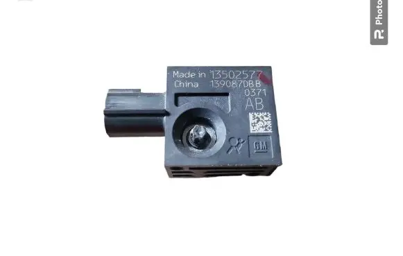 Chevrolet Captiva Airbag deployment crash/impact sensor 13502577