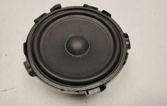 Mercedes-Benz C W205 Panel speaker A2058201002