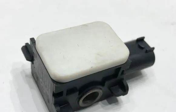 Mercedes-Benz GL X164 Airbag deployment crash/impact sensor 0038202826