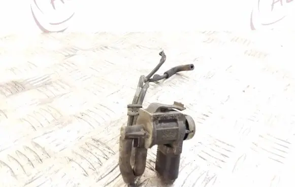 Audi A8 S8 D4 4H Turbo solenoid valve 1K0906283A