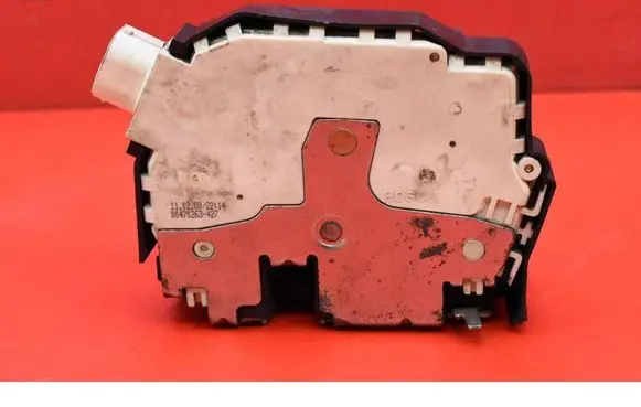 Land Rover Freelander Rear door lock ALR9786