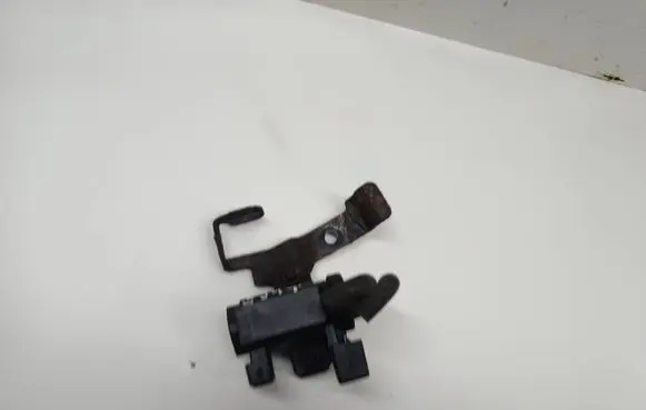 Opel Zafira B Turbo solenoid valve 55563534 08T162 70142001