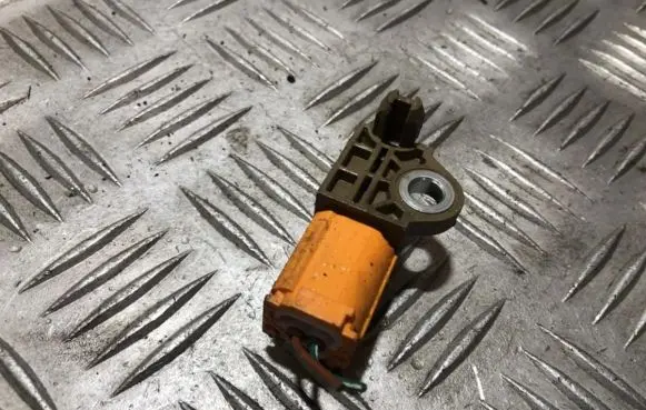 Mazda 6 Airbag deployment crash/impact sensor kd4557kc0 kd45-57kc0