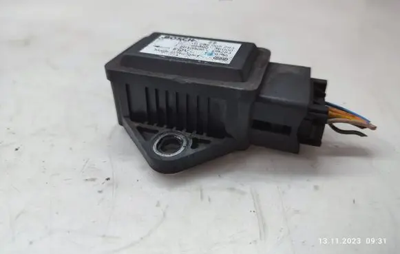 Hyundai Santa Fe ESP acceleration yaw rate sensor 956903K000