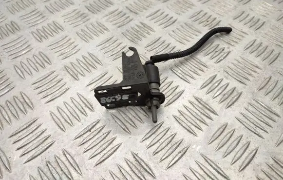 Volkswagen Golf Sportsvan Outside/exterior temperature sensor 8Z0820535A
