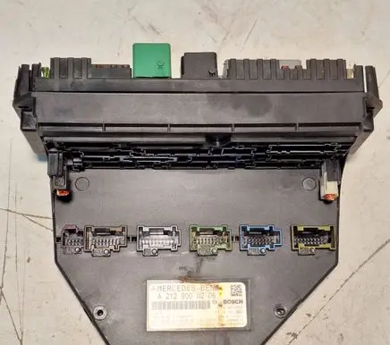 Mercedes-Benz E W212 Fuse module A2125451701 A2129028002 A2129000206