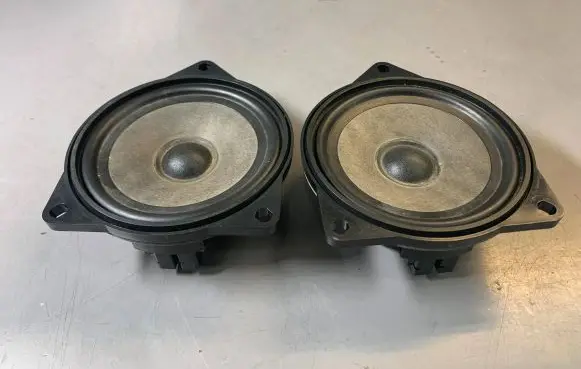 BMW X1 E84 Parcel shelf speaker 65139141494 9141494 65136923174