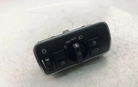 Volvo V60 Light switch 30739448