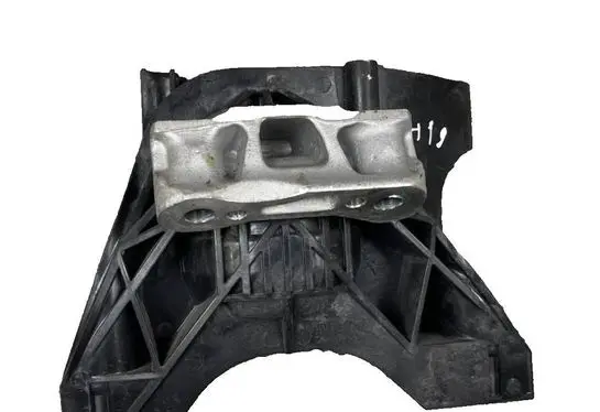 Engine mount bracket