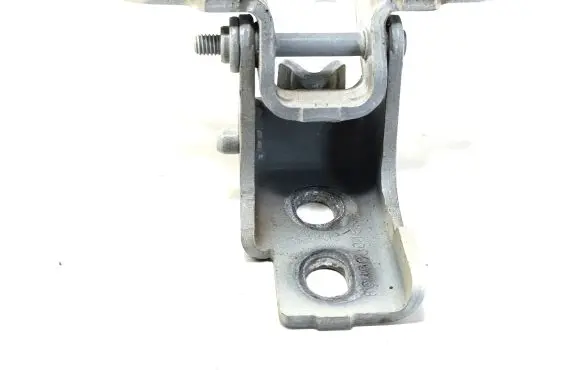 Renault Captur Front door upper hinge 804000016R