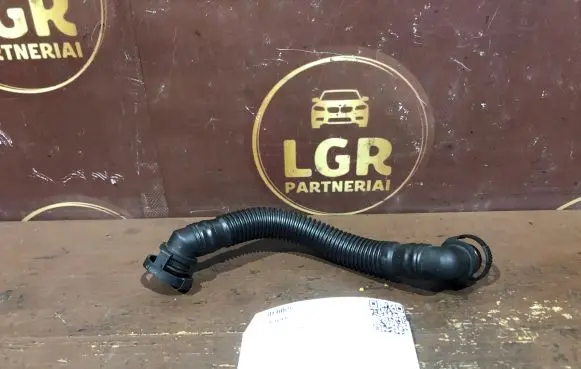 Skoda Octavia Mk2 (1Z) Breather/breather pipe/hose 03L103493G