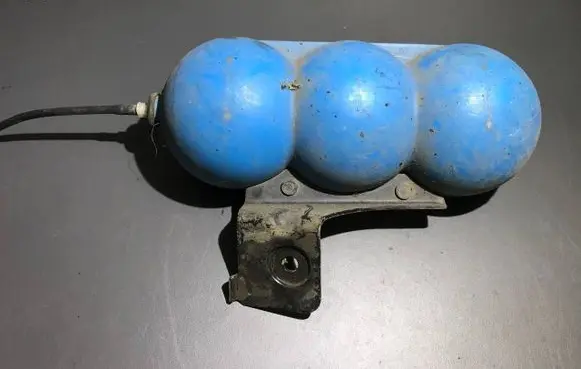 Audi A6 S6 C6 4F Vacuum air tank 443131541