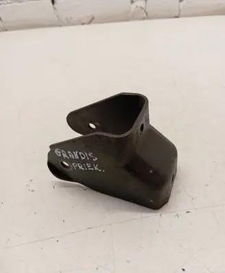 Mitsubishi Grandis Gearbox mount 
