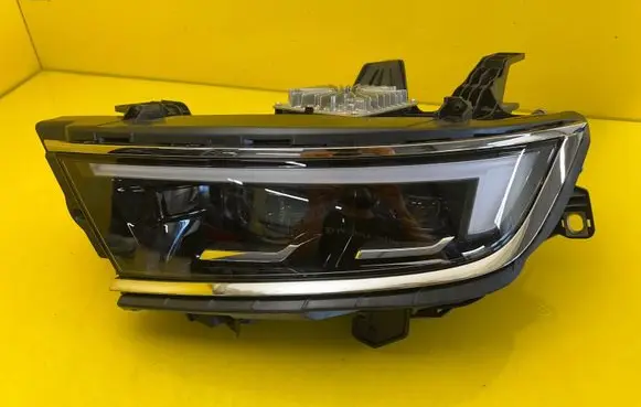 Opel Astra L Headlight/headlamp 9852849880