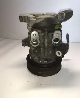 Toyota Hilux (AN10, AN20, AN30) Air conditioning (A/C) compressor (pump) 4472608020 HFC134A