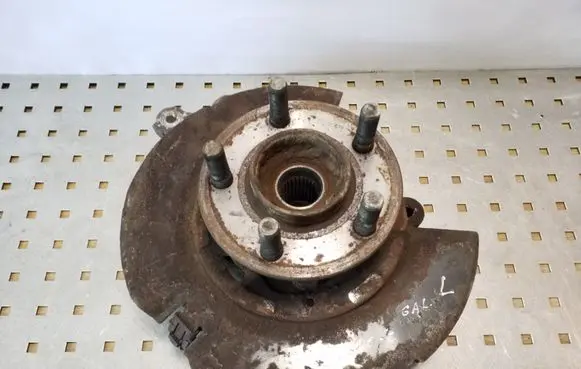 Chrysler 300 - 300C Rear wheel hub