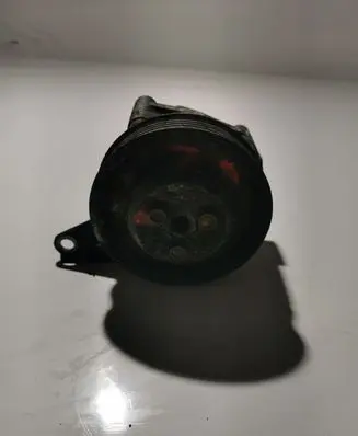 Alfa Romeo 166 Power steering pump 7681955278