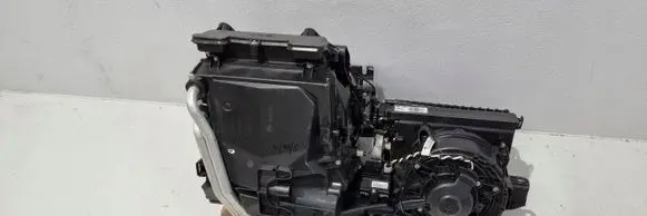 Opel Ampera Interior heater climate box assembly housing 22745409 20897787