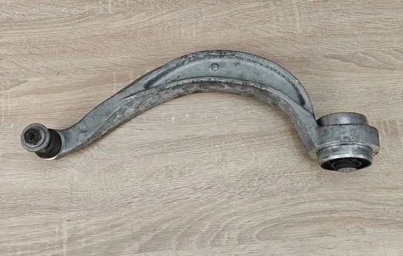 Audi A6 C7 Front lower control arm/wishbone 4G0407696