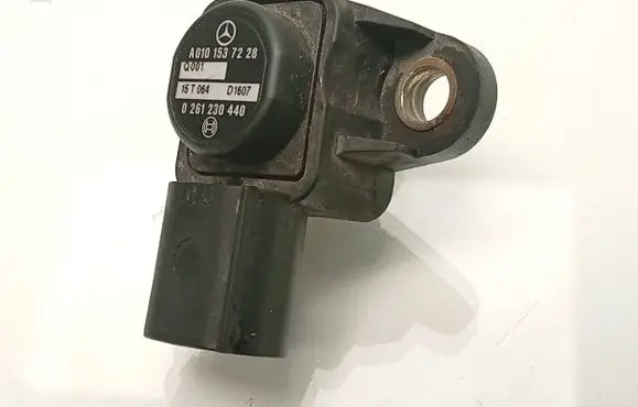 Mercedes-Benz C W205 Air pressure sensor A0101537228