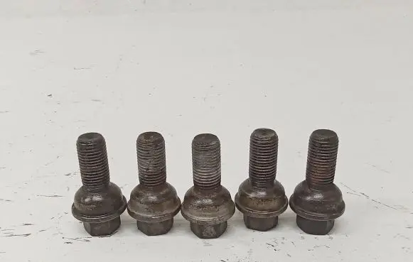 Mercedes-Benz Vito Viano W447 Nuts/bolts 