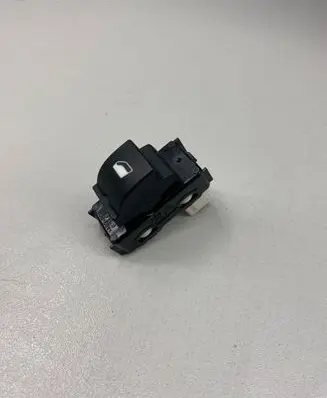 Citroen C3 Aircross Electric window control switch 13483539 2156