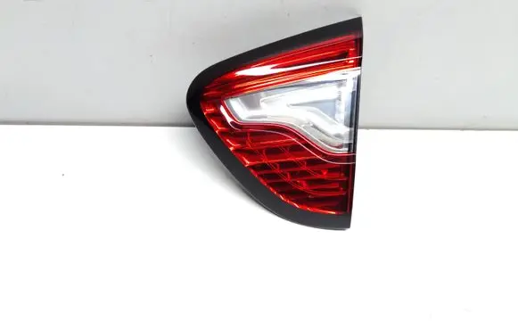 Renault Captur Tailgate rear/tail lights 265508073R 265501712R