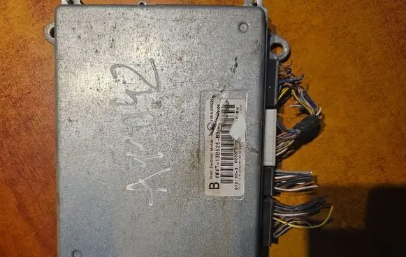 Jaguar S-Type Comfort/convenience module YW4T13B525BB