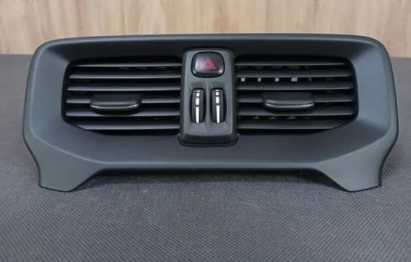Volvo V40 Cross country Dash center air vent grill 31307021
