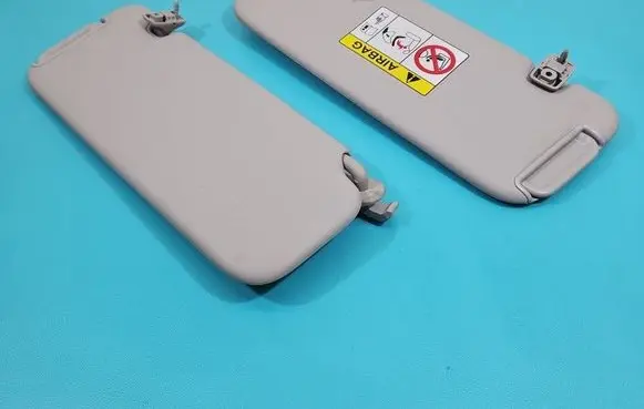 Sun visor