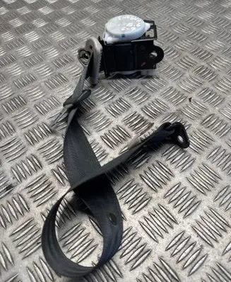 Mitsubishi Shogun Third row seat belt 0429073