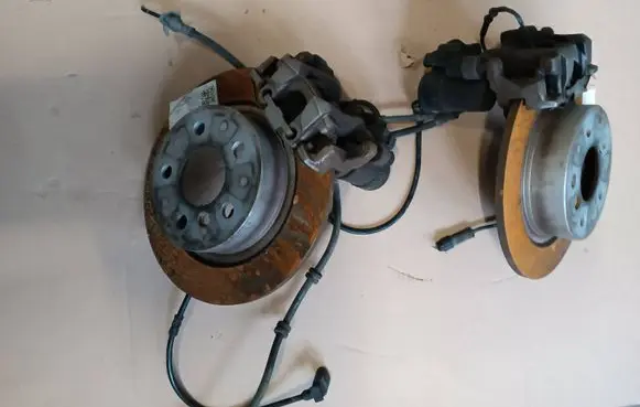 BMW X1 F48 F49 Rear brake caliper