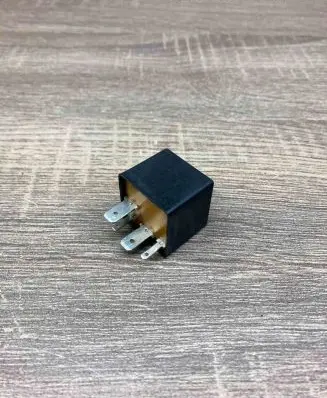 Volvo S40, V40 Other relay 8JA00698600