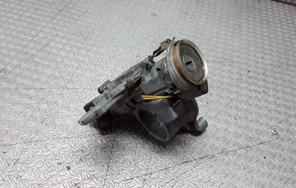 Mitsubishi Pajero Ignition lock