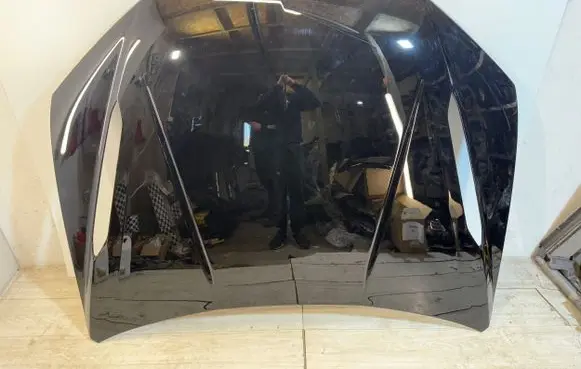 Lamborghini Urus Engine bonnet/hood