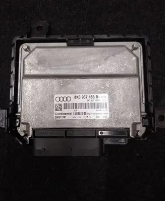 Audi A4 S4 B8 8K Transfer box differential control unit 8K0907163A 8K0907163B