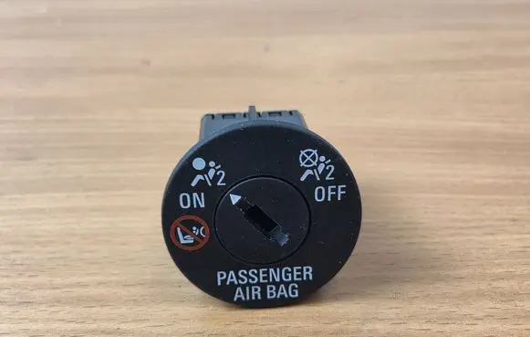 Opel Antara Passenger airbag on/off switch 13577258