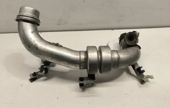 Nissan X-Trail T32 Turbo air intake inlet pipe/hose 