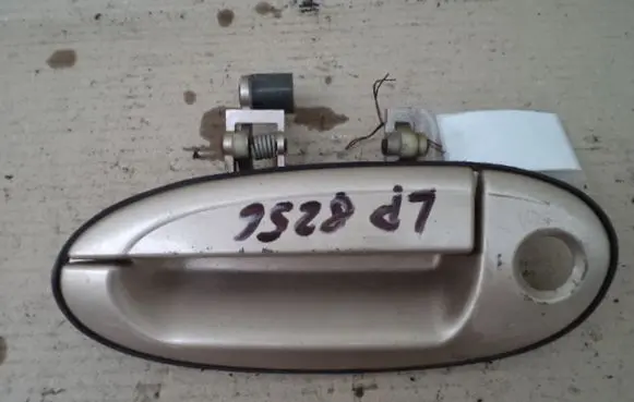 Ford Taurus Front door exterior handle