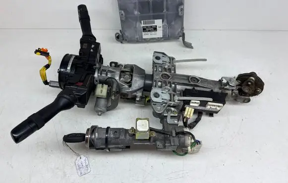 Lexus RX 330 - 350 - 400H Engine ECU kit and lock set 8978335030 8924548030 4806039SUG52