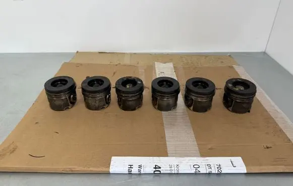 BMW X5 F15 Piston 04L110