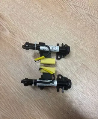 BMW Z4 g29 Bonnet Pedestrian Airbag Actuator 7435545 7435546