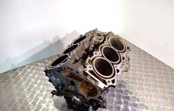 Nissan Murano Z50 Engine block 