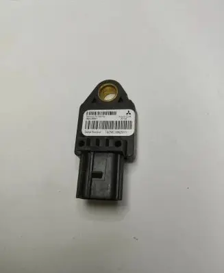 Mitsubishi Outlander Airbag deployment crash/impact sensor 8651A001 39754C TBFME3386Z0011