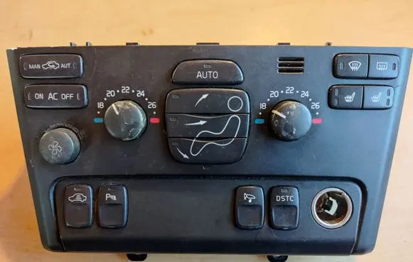 Volvo XC90 Climate control unit 8697137 SN13263783